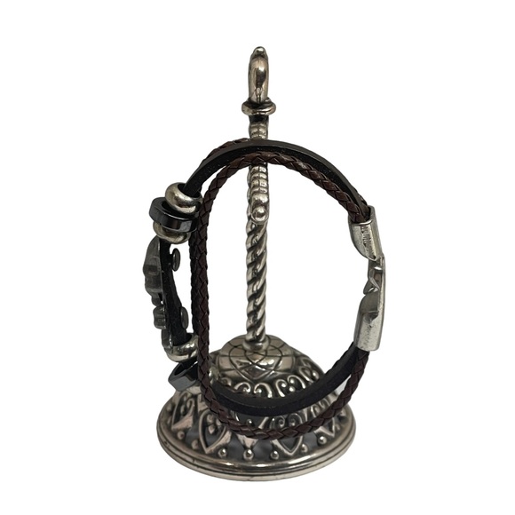 Steeltime ☠︎︎ Skull + Crossbones Braided Multi Wrap Leather ☠︎︎
Black Brown ☠︎︎ - Picture 4 of 16